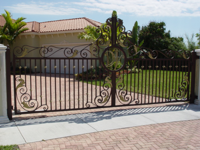 Manufacture, gates, doors, Manufacturers, of, steel, gates, fences, railing, villa, doors, Wrought, iron, metal, gates, los, angeles, maker, in, miami, Florida, Floride ,usa, store, workshop, door