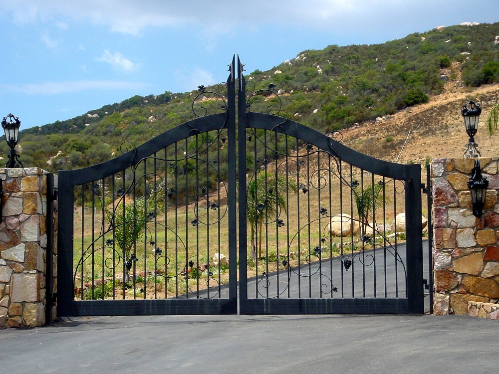 Manufacture, gates, doors, Manufacturers, of, steel, gates, fences, railing, villa, doors, Wrought, iron, metal, gates, los, angeles, maker, in, miami, Florida, Floride ,usa, store, workshop, door